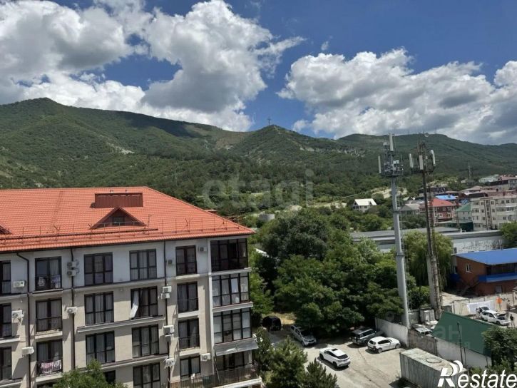 3-комн квартира Больничный пер, 15,  д. 15