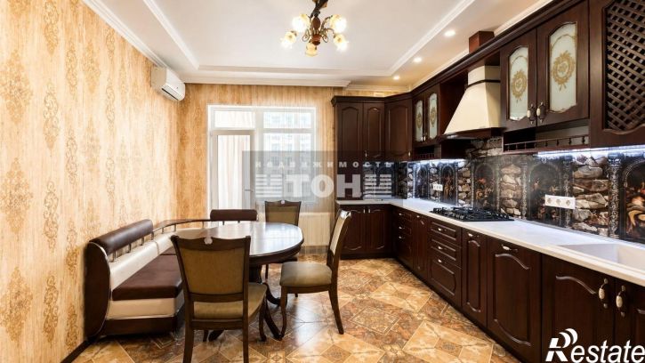 3-комн квартира Витебская, 14, корп.3