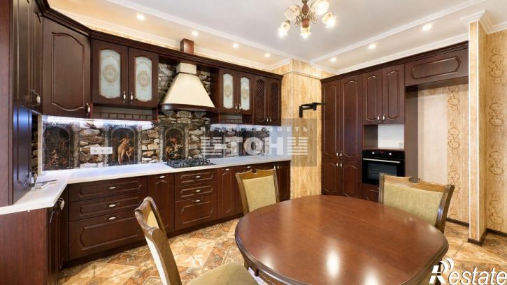 3-комн квартира Витебская, 14, корп.3