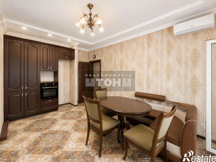 3-комн квартира Витебская, 14, корп.3