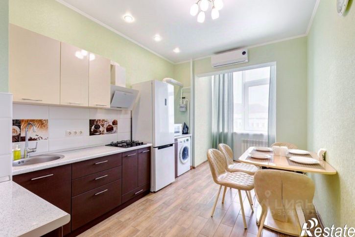 2-комн квартира ул Приморская, 1,  д. 1