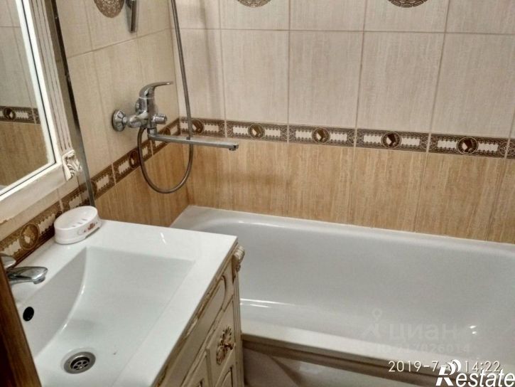 2-комн квартира ул Леселидзе, 4,  д. 4