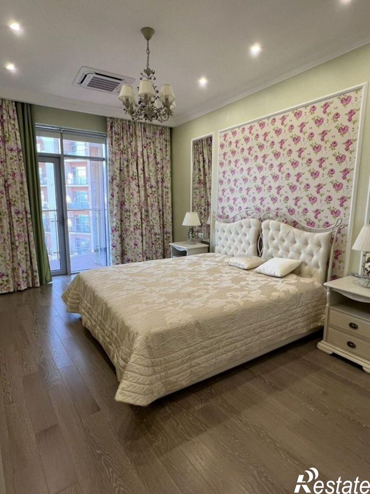 3-комн квартира ул Крымская, 3 2,  д. 3 2,  к. 2