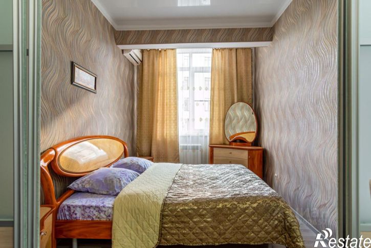 2-комн квартира ул Суворова, 27 1,  д. 27 1,  к. 1
