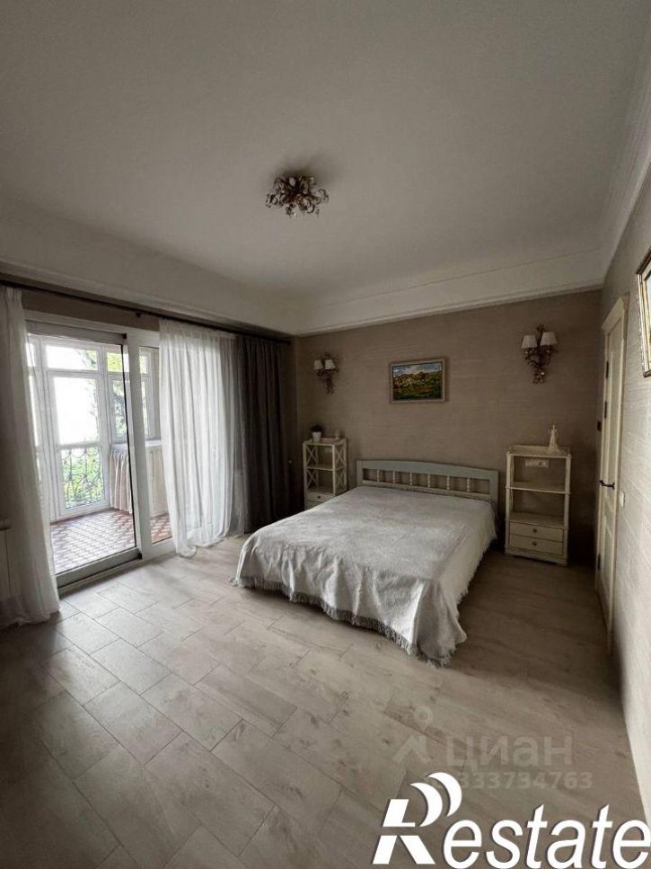 2-комн квартира Революционная улица, 47к5,  д. 47к5