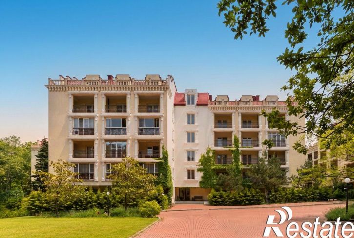 2-комн квартира Революционная улица, 47к5,  д. 47к5