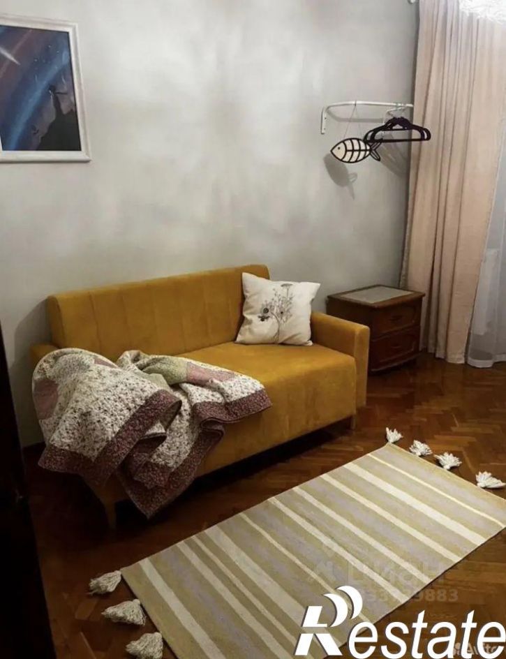 3-комн квартира улица Леселидзе, 8,  д. 8