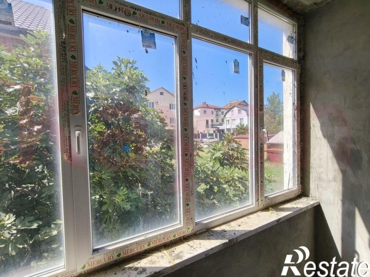 2-комн квартира Цветочная ул.