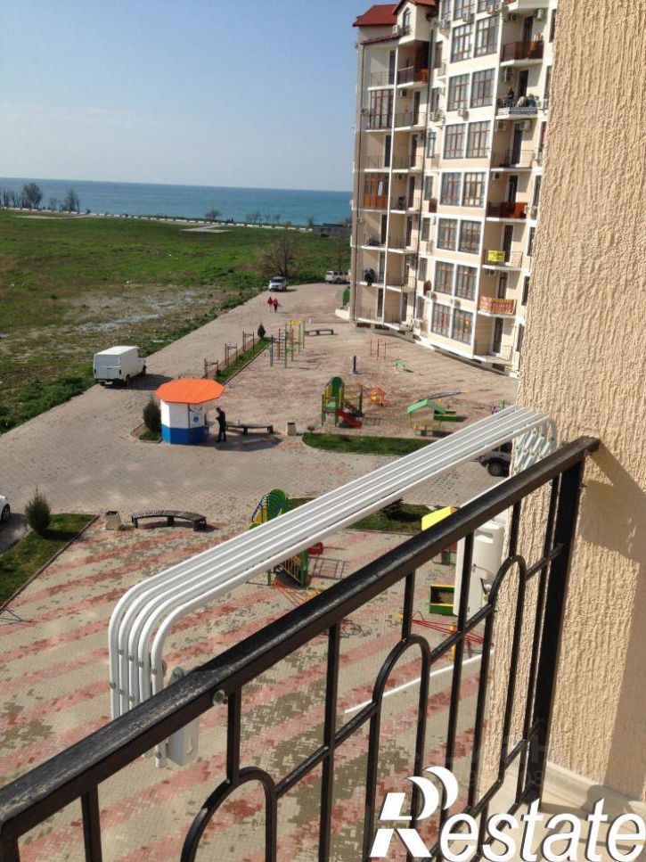 2-комн квартира Крымская улица, 19/8,  д. 19/8