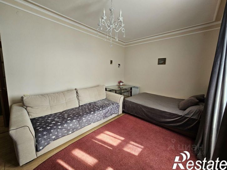 1-комн квартира Революционная улица, 35,  д. 35