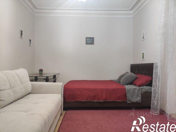 1-комн квартира Революционная улица, 35,  д. 35