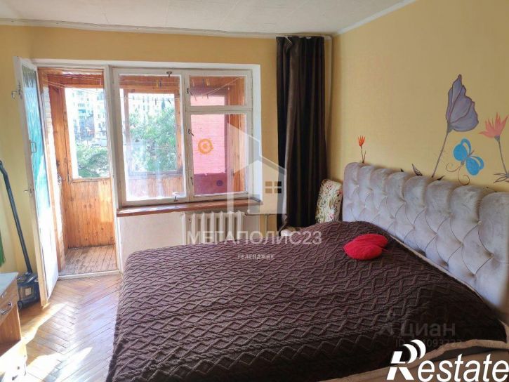 4-комн квартира Полевая улица, 24,  д. 24