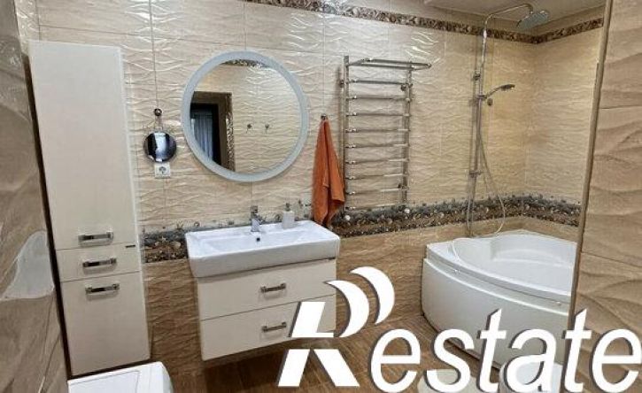 3-комн квартира улица Островского, 37,  д. 37