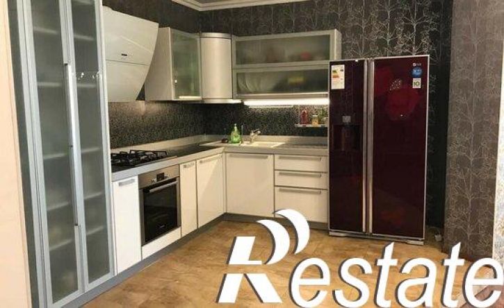 3-комн квартира Красногвардейская улица, 34,  д. 34