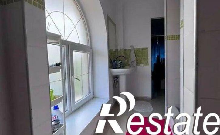 2-комн квартира Новороссийская улица, 73,  д. 73