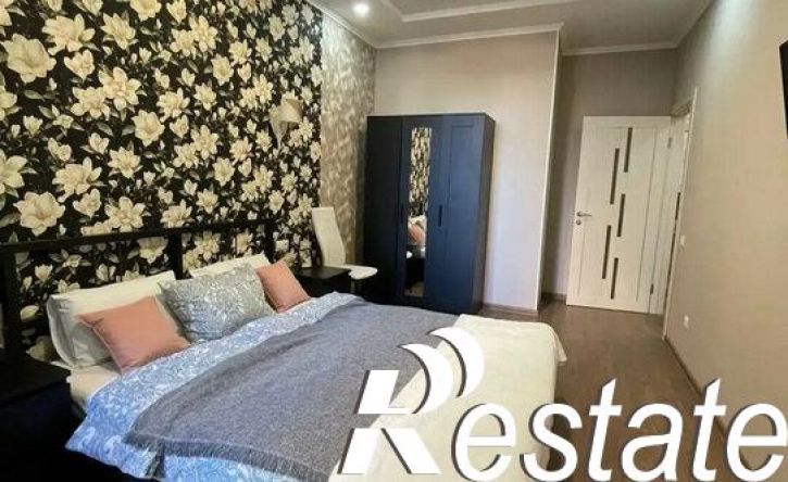 2-комн квартира улица Суворова, 27 к2,  д. 27 к2