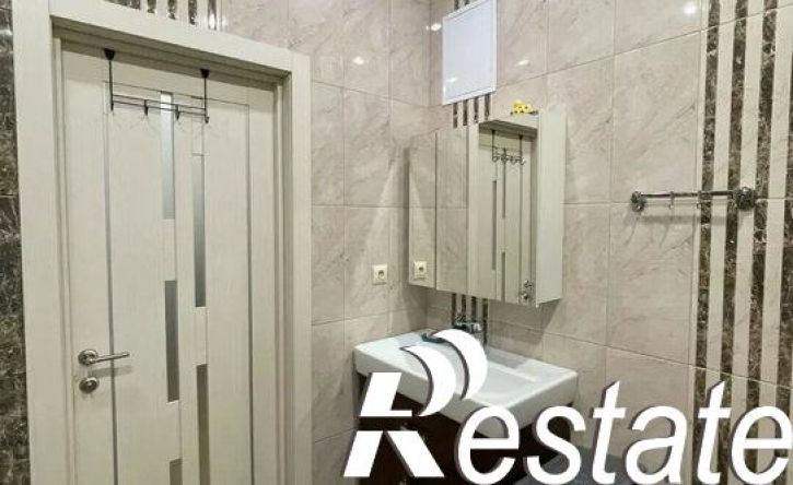 2-комн квартира улица Суворова, 27 к2,  д. 27 к2